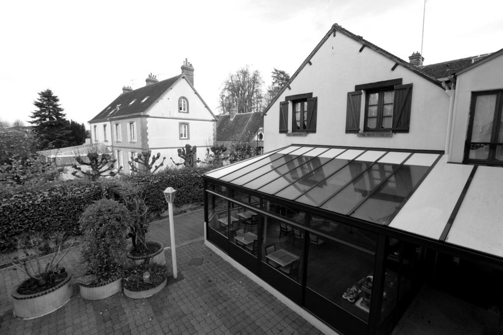 Auberge La Pomme De Pin Hotel Senonches Szoba fotó